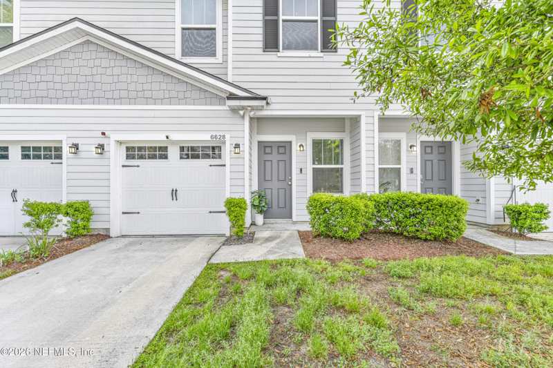 4 bedroom Townhouse at 6628 Talking Tree Court, Bent Tree, Jacksonville — photo 1