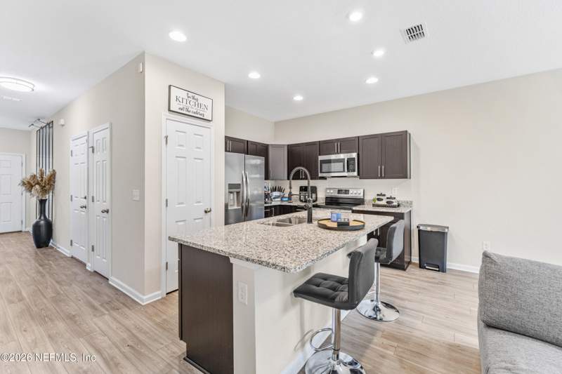 4 bedroom Townhouse at 6628 Talking Tree Court, Bent Tree, Jacksonville — photo 4