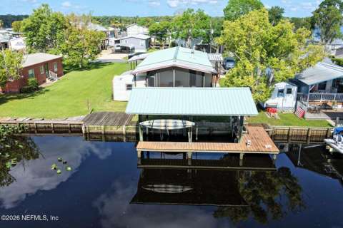 160 Moonlite Drive, waterfront for sale in Welaka