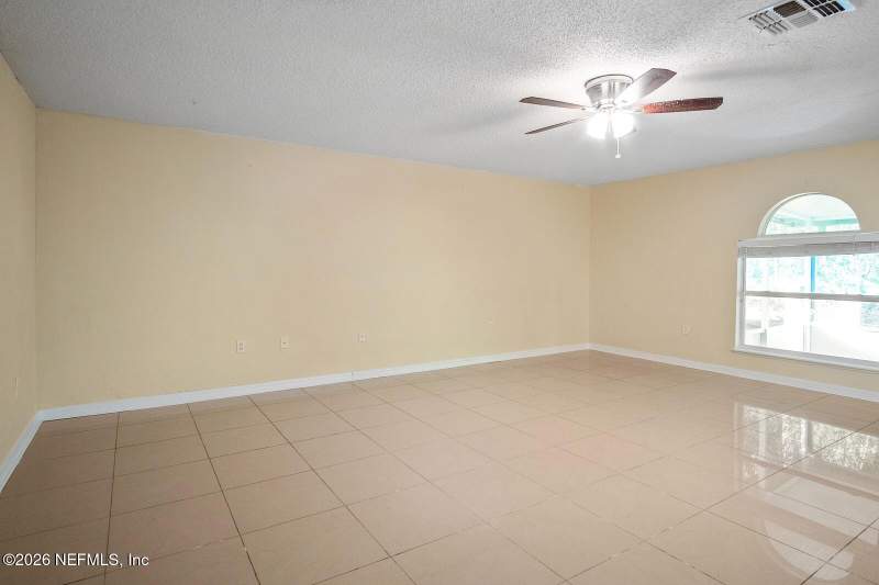 4 bedroom Single Family Residence at 8190 Foxdale Drive, Foxwood, Jacksonville — photo 5
