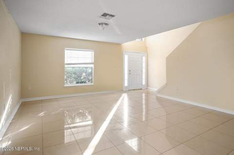 8190 Foxdale Drive, Jacksonville FL - photo 12 of 40