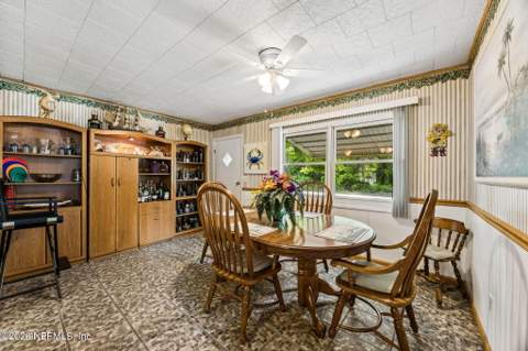 110 Shaffer Avenue, Crescent City FL - photo 7 of 45