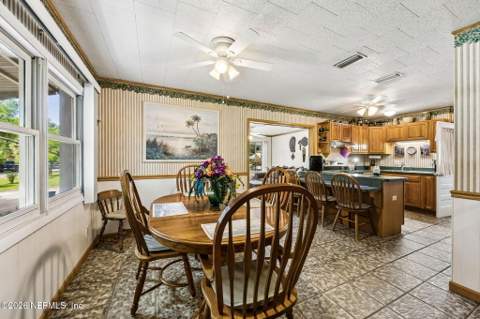 110 Shaffer Avenue, Crescent City FL - photo 8 of 45