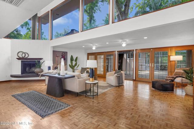 3140 FOREST Circle