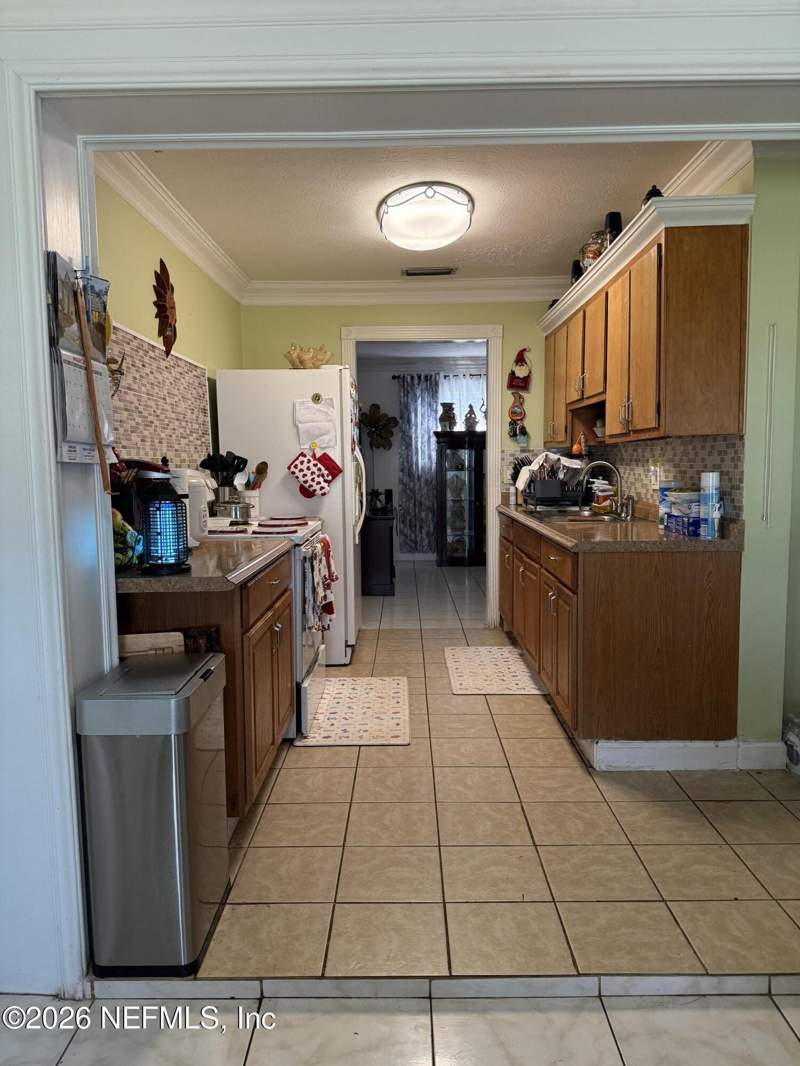 3 bedroom Single Family Residence at 850 Sailfish Drive, Royal Palms, Atlantic Beach — photo 2