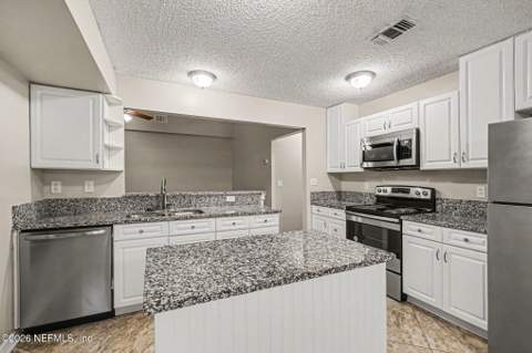 6266 Bahama Court, Fleming Island FL - photo 9 of 26