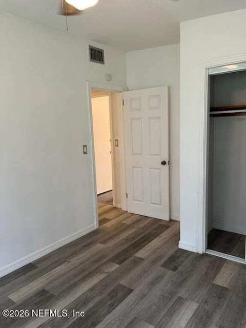 6831 Rhone Drive, Jacksonville FL - photo 16 of 37