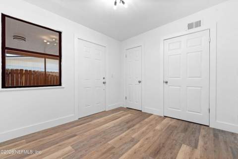 7541 Strato Road, Jacksonville FL - photo 24 of 32