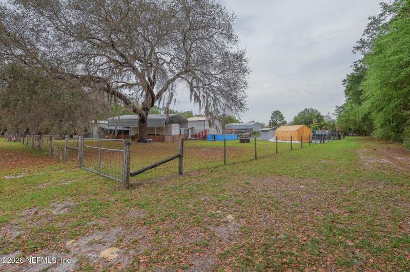 3 bedroom Mobile Home at 239 Lynne Drive, Palatka, Palatka — photo 4