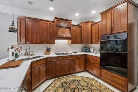 10754 Scott Mill Road #16, Jacksonville FL - photo 12 of 93
