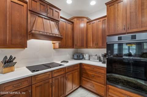 10754 Scott Mill Road #16, Jacksonville FL - photo 18 of 93