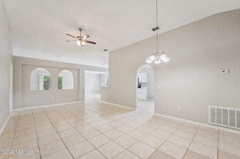 9135 Shindler Crossing Drive, Jacksonville FL - photo 8 of 33