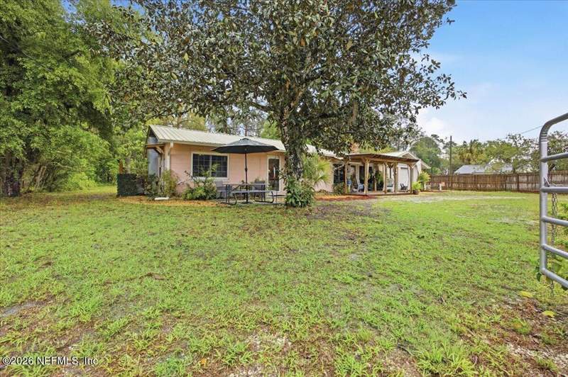 3 bedroom Single Family Residence at 350 Highway 17, Rivercrest, East Palatka — photo 4