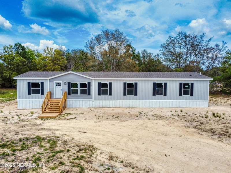 5 bedroom Mobile Home at 5784 County Road 214, Big Tree Lakes, Keystone Heights — photo 1