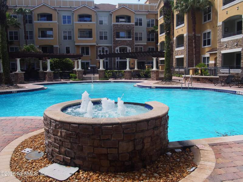 2 bedroom Condominium at 8539 Gate Parkway #9411, Villa Medici, Jacksonville — photo 3