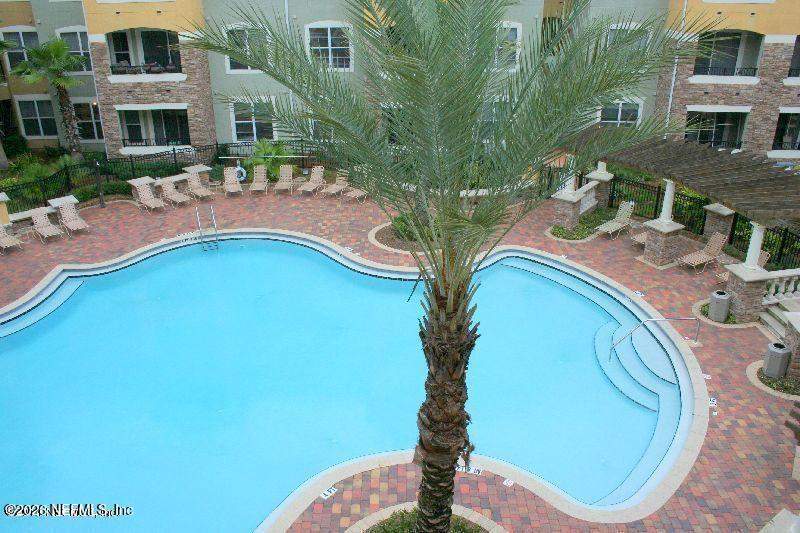 2 bedroom Condominium at 8539 Gate Parkway #9411, Villa Medici, Jacksonville — photo 2