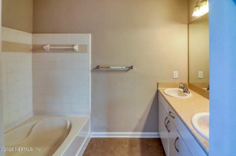 8290 Gate Parkway #1115, Jacksonville FL - photo 13 of 20