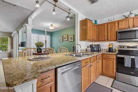 1033 Whirlaway Circle, Jacksonville FL - photo 13 of 62