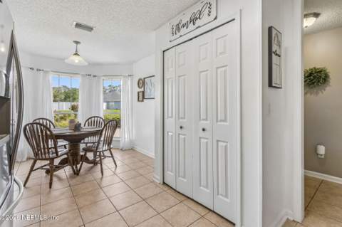 1033 Whirlaway Circle, Jacksonville FL - photo 15 of 62