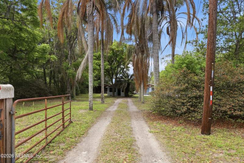 3 bedroom Manufactured Home at 754 McCargo Street, Jax Heights, Jacksonville — photo 3