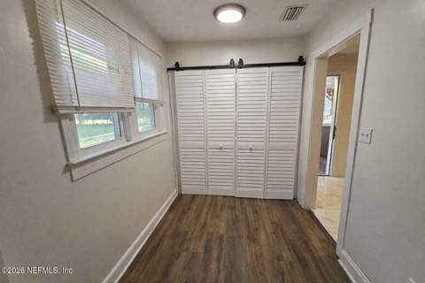 3072 Bessent Road, Jacksonville FL - photo 9 of 18