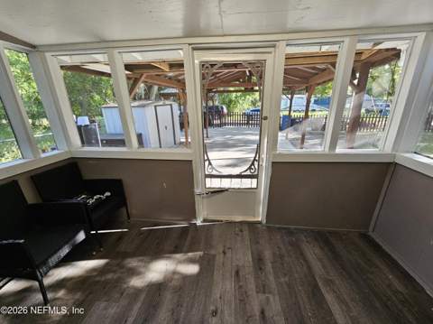 3072 Bessent Road, Jacksonville FL - photo 16 of 18