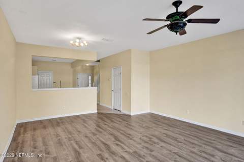 7518 Red Crane Lane, Jacksonville FL - photo 9 of 34