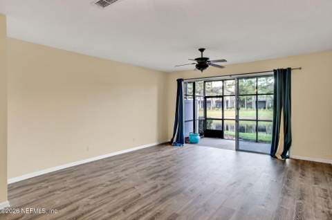 7518 Red Crane Lane, Jacksonville FL - photo 10 of 34