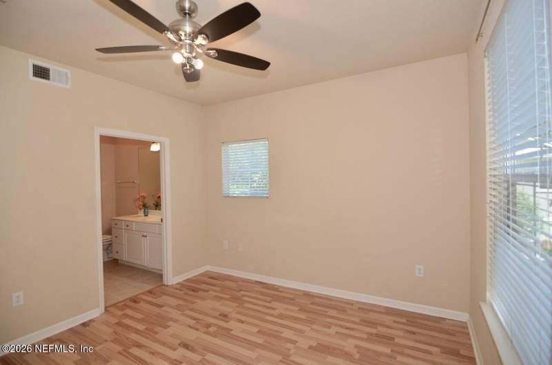 2 bedroom Condominium at 8539 Gate Parkway #1522, Villa Medici, Jacksonville — photo 5
