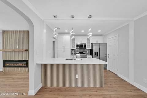 1322 Macarthur Street, home for sale on Macarthur Street