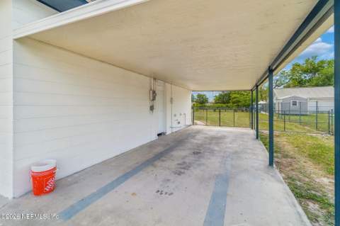 350 N 6th Street, Macclenny FL - photo 9 of 97