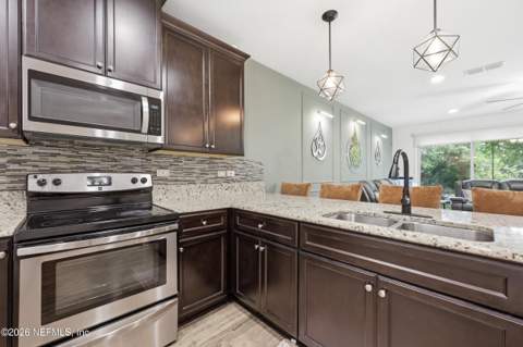 3650 Creswick Circle #C, Orange Park FL - photo 9 of 29