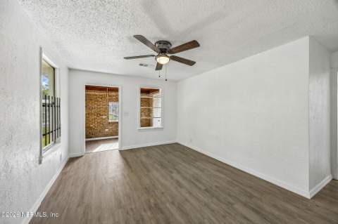 3304 Division Street, Jacksonville FL - photo 8 of 29