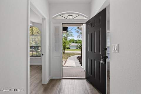 7530 Fawn Lake Drive, Jacksonville FL - photo 11 of 90