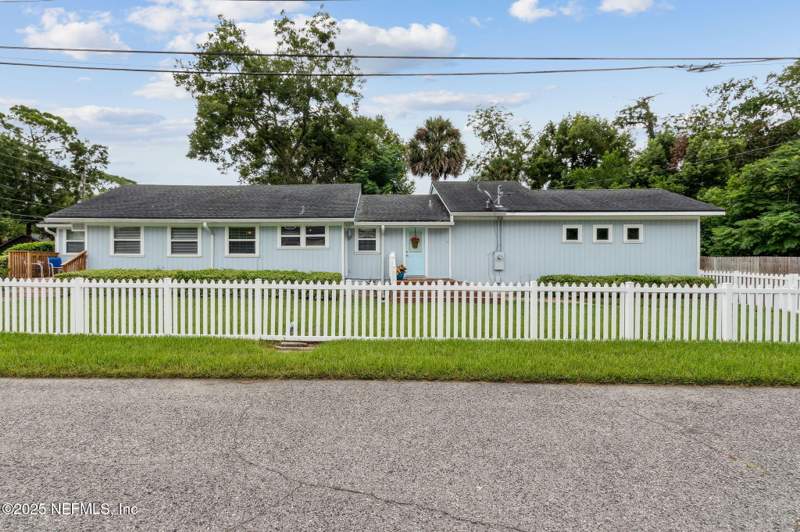 4 bedroom Single Family Residence at 4252 Lexington Avenue, Lakeside Park, Jacksonville — photo 4
