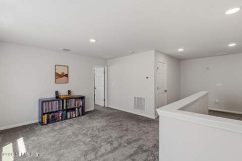 6902 Mirage Street, Jacksonville FL - photo 15 of 36