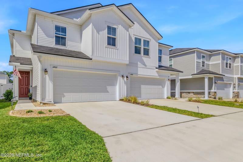 3 bedroom Townhouse at 6902 Mirage Street, Ashers Landing, Jacksonville — photo 2