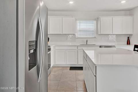 5514 Bullseye Circle, Jacksonville FL - photo 9 of 30
