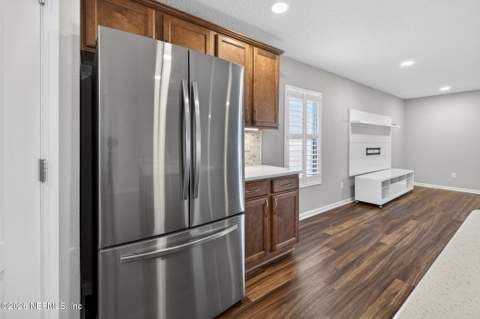 3652 Summit Oaks Drive, Green Cove Springs FL - photo 8 of 60