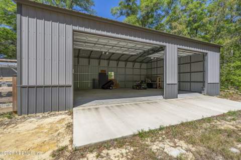 1886 State Road 20, Hawthorne FL - photo 6 of 70