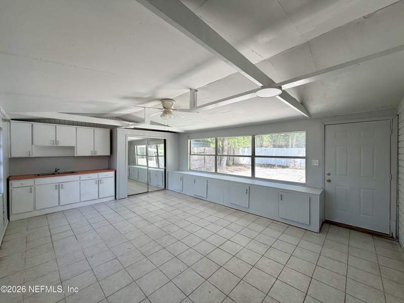 4 bedroom Single Family Residence at 2421 St Leger Drive, Lake Park Estates, Jacksonville — photo 5