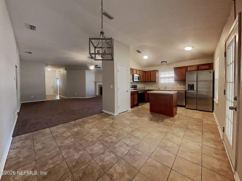 3 bedroom Single Family Residence at 6413 Sarahs View Court, Sarah's Place, Jacksonville — photo 4