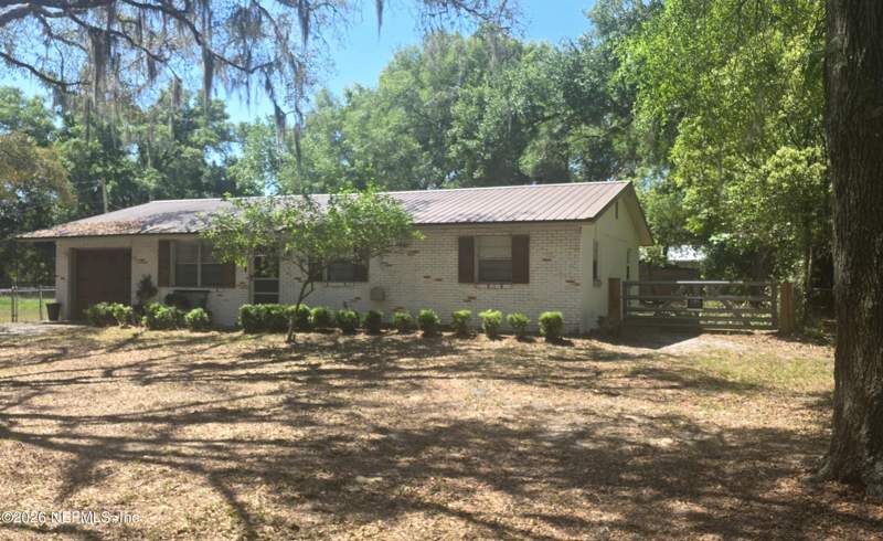 3 bedroom Single Family Residence at 465 SW Nightingale Street, Sunrise Park, Keystone Heights — photo 2