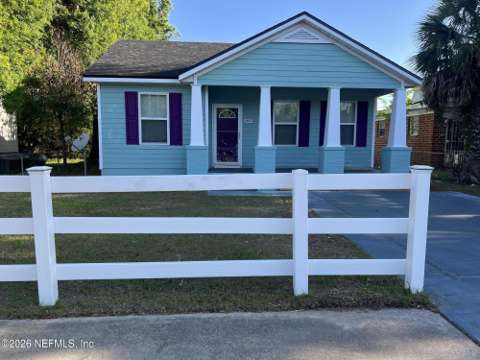 1807 W 4Th Street #N/A, home for sale on W 4Th Street
