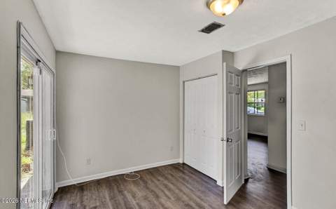 5013 Chivalry Drive, Jacksonville FL - photo 6 of 15