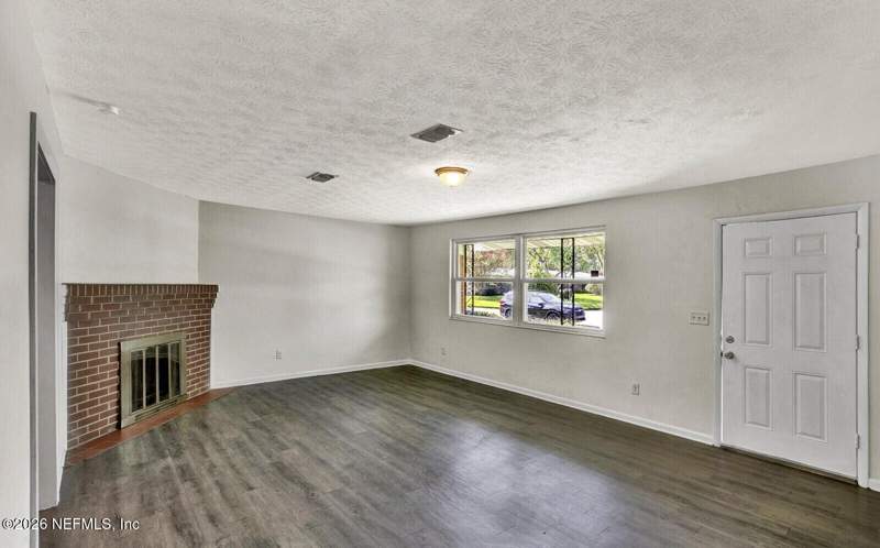 4 bedroom Single Family Residence at 5013 Chivalry Drive, Sherwood Forest, Jacksonville — photo 5