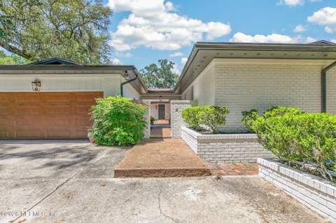 10440 Sylvan Lane, Jacksonville FL - photo 9 of 76
