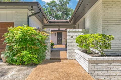 10440 Sylvan Lane, Jacksonville FL - photo 10 of 76