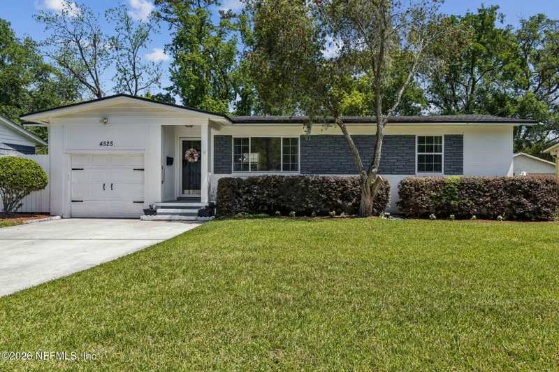 3 bedroom Single Family Residence at 4525 Water Oak Lane, Westfield, Jacksonville — photo 1