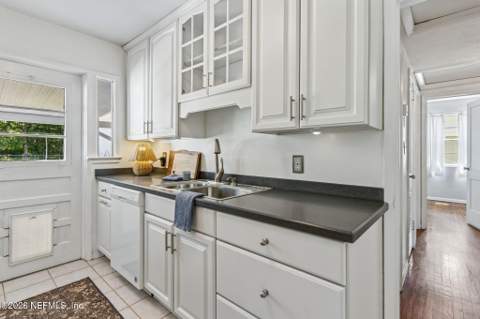 4525 Water Oak Lane, Jacksonville FL - photo 9 of 26